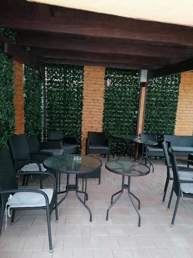 Bed and Breakfast Ana Boutique Alba Iulia Esterno foto