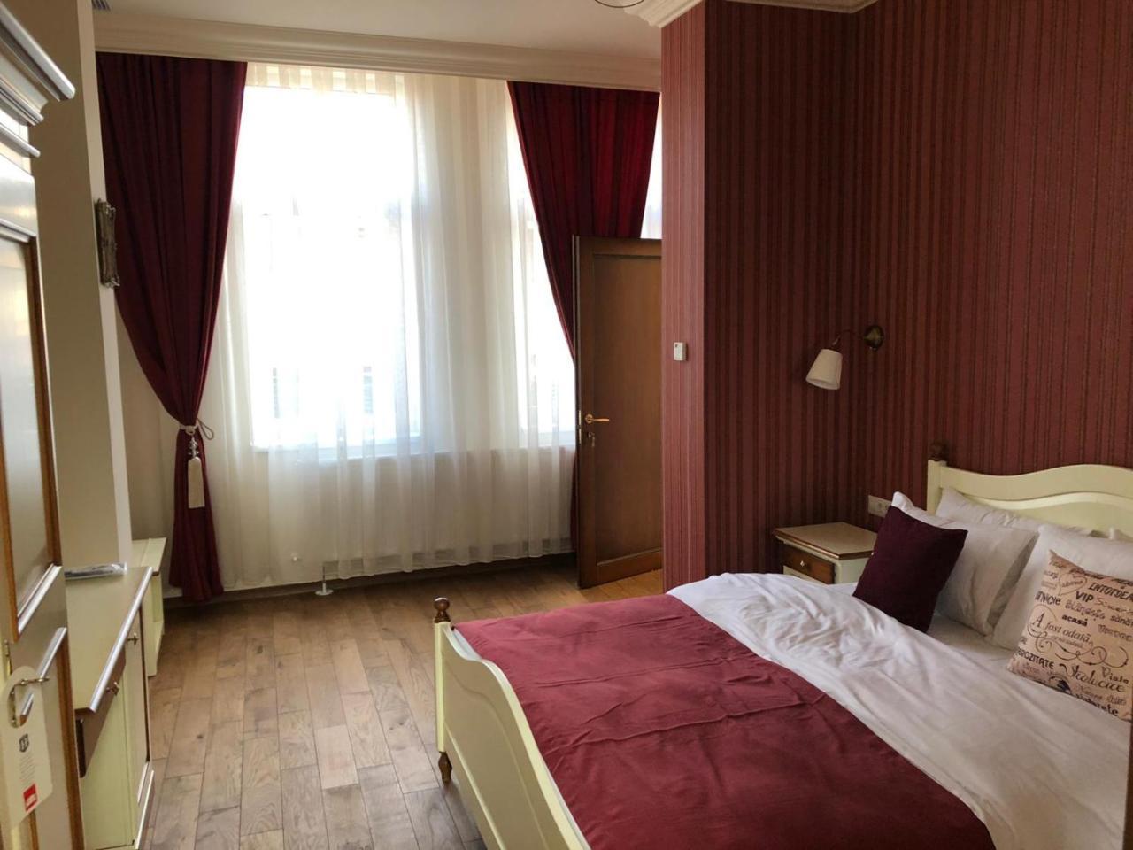 Bed and Breakfast Ana Boutique Alba Iulia Esterno foto