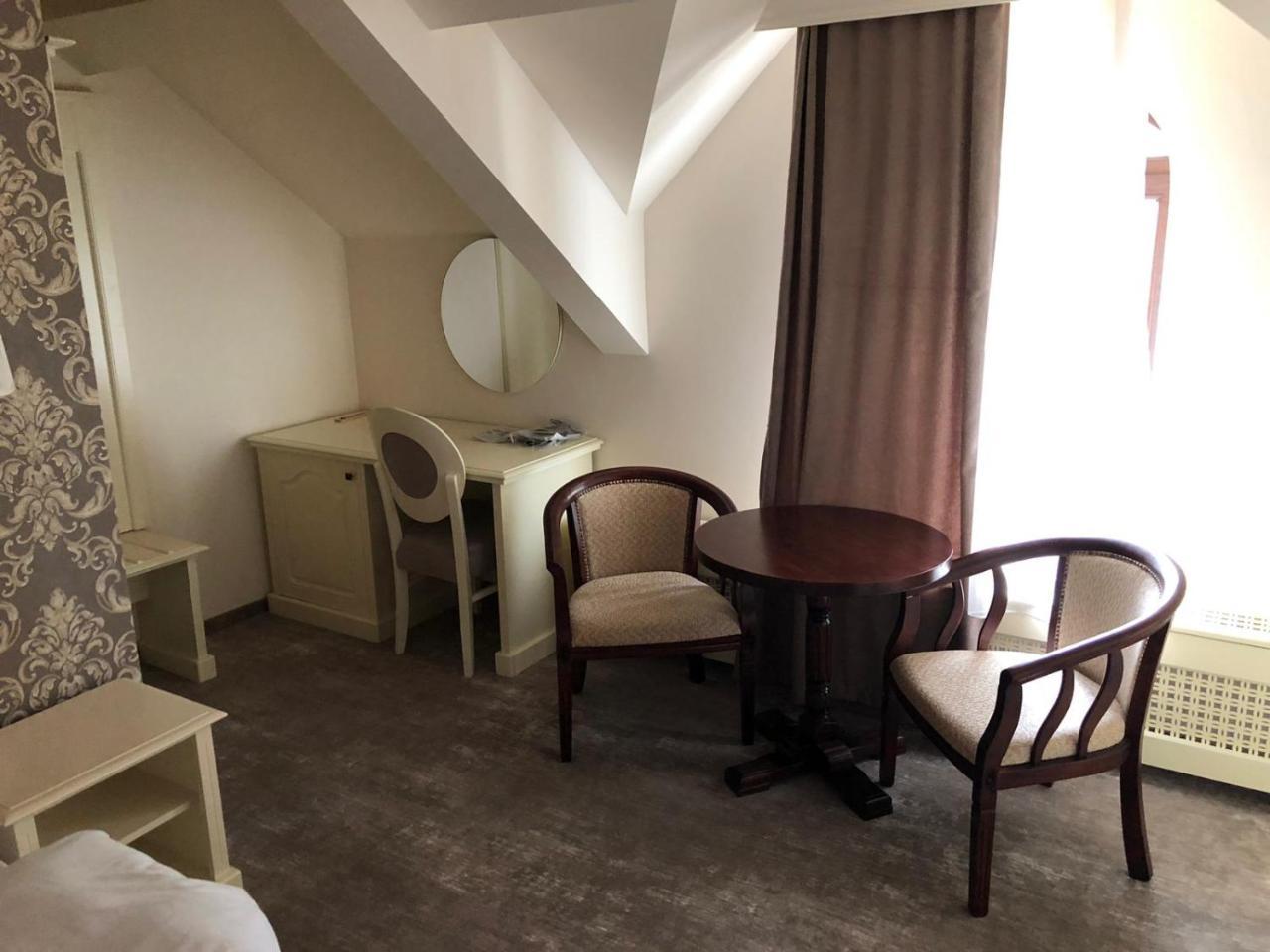 Bed and Breakfast Ana Boutique Alba Iulia Esterno foto