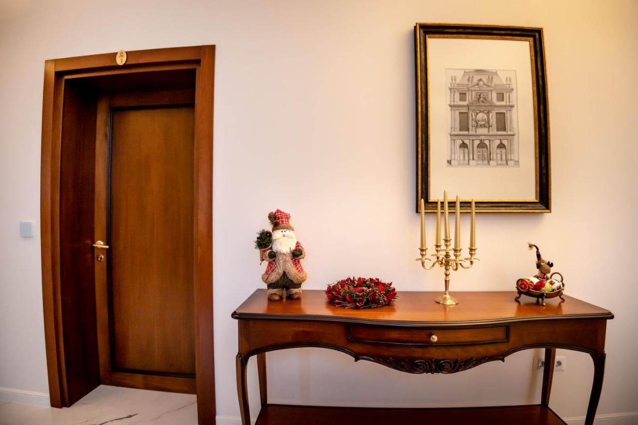 Bed and Breakfast Ana Boutique Alba Iulia Esterno foto