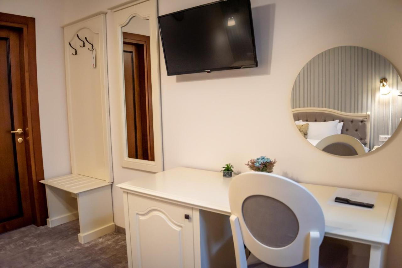 Bed and Breakfast Ana Boutique Alba Iulia Esterno foto